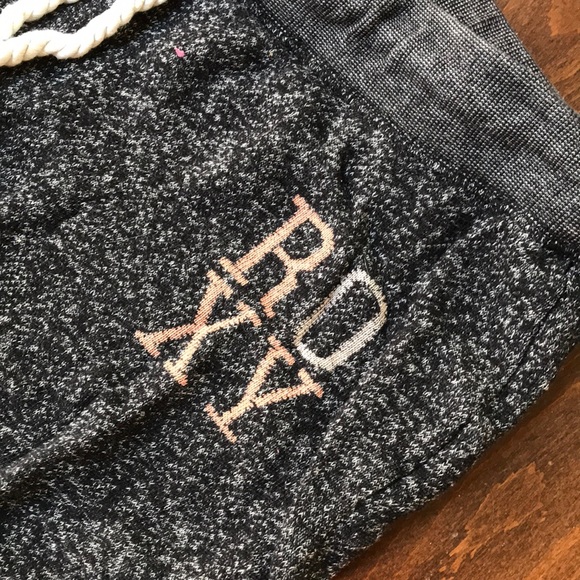 Roxy sweatpants - Picture 2 of 4